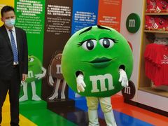 -m豆巧克力世界(上海世茂广场店)