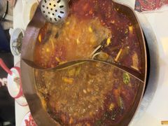 -毛辣果·贵州红酸汤牛肉火锅(西单店)