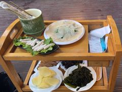 -二荆条·蜀鲜汇城市森林火锅