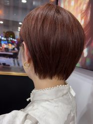 -艺格造型染发烫发