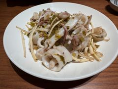 雪菜炒鱿鱼-小厨师·二十年沈家门小海鲜(百井坊巷店)