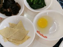 -桥香园过桥米线(国贸店)