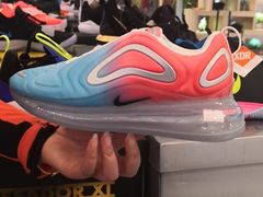 -NIKE品牌体验店(金源新燕莎店)