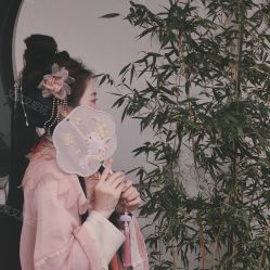 -一揽芳华汉服旗袍体验馆(拙政园店)
