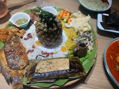 -傣家寨花园主题餐厅