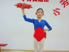 -小芳舞蹈团·少儿舞蹈·中国舞(龙江校区)