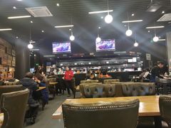 大堂-汽车博物馆主题餐厅