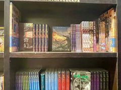 -钟书阁(松江泰晤士小镇店)