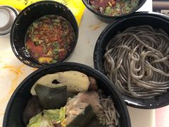 万记特色酸辣粉-万记麻辣烫国展总店