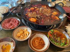 -黄潇洒老火锅(九眼桥宏济巷店)
