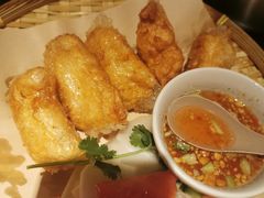 -大头虾越式风味餐厅(光明广场店)