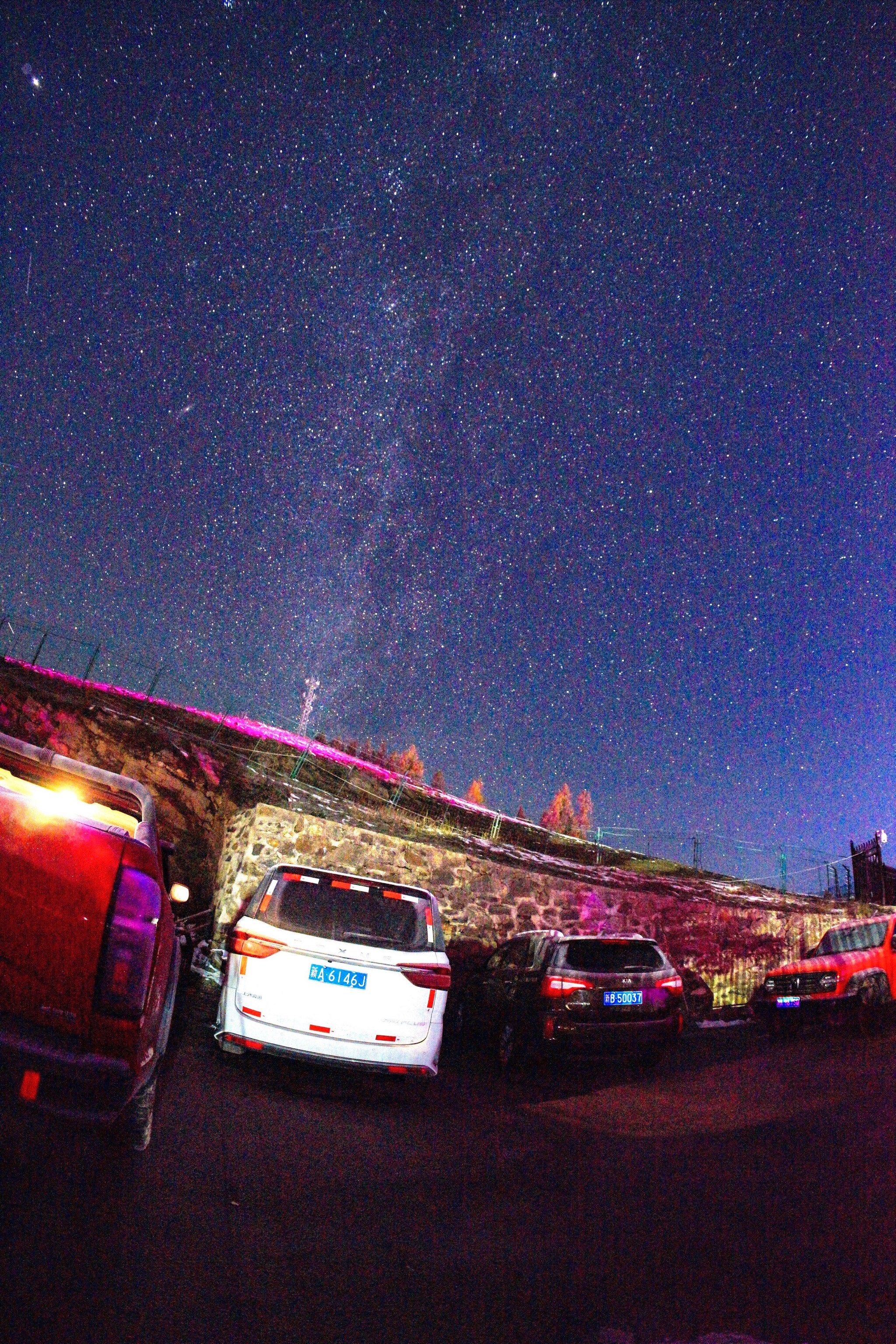 喀纳斯早上的星空