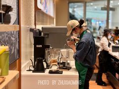 -星巴克臻选(莘庄仲盛店)