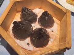 黑金灌汤小笼包-晓粤·惹味粤菜(凯德乐峰广场店)