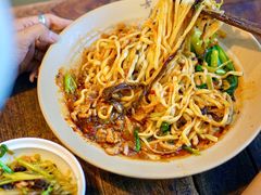 -方铲铲·成都板凳面(滨江银泰店)