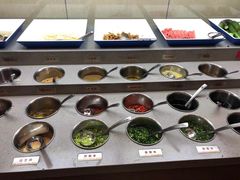 自助调料区-七欣天香辣蟹火锅(无锡锡沪西路店)