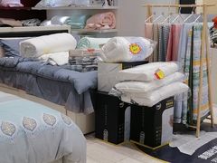 -百盛(中山路店)