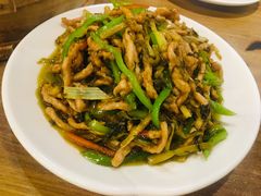 梅菜笋炒肉丝-陈傻子餐厅(世纪都会店)