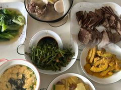 -爱贝尔高端月嫂(母婴护理)