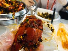 -凤凰路何眼镜香辣蟹(花果园店)