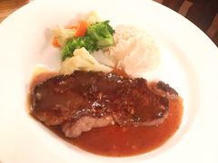 烤牛排-宝莱纳啤酒花园餐厅PAULANER BRAUHAUS Nanjing(广州路店)