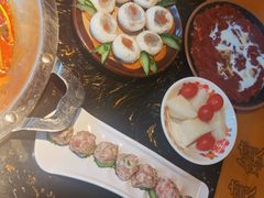 -憨孃孃·重庆老火锅(红山黑金店)