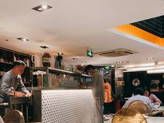 大堂-新大咀港式茶餐厅(宝山万达店)