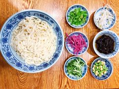 老北京炸酱面-门框胡同百年卤煮(新街口店)