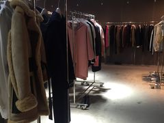 -Acne Studios(芮欧百货店)
