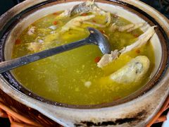 土鸡煲-春娟茶楼·地道农家菜(梅家坞店)