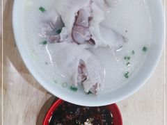 -雷祖芳老妈蹄花店