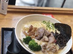 -玛格萝妮比萨屋(四平店)