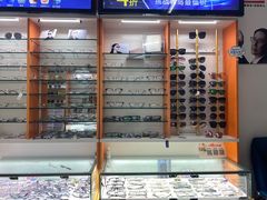 -李医生眼镜工作室