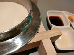 豆花-桂满陇·蟹黄小笼汤包(巴黎春天浦建店)