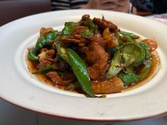 -阿瓦山寨·湘菜现炒·剁椒鱼头王(咸阳总店)