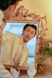 -至臻微拉婚纱摄影