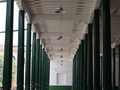 -艾提尕尔清真寺