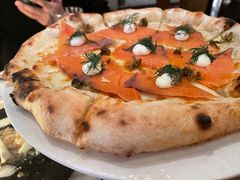 烟熏三文鱼和刺山柑披萨-IL TEATRO 精品意大利餐厅