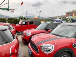 -宁波甬诚婚车(新典路店)