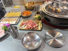 -围炉肉舍•炭烤活鳗•丹东海鲜烤肉(步行街店)