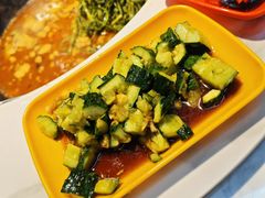 -地锅公社·现炒地锅鸡·地锅鱼·夜宵(罗锦路店)
