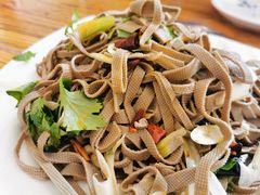 -溢心园香河肉饼总店
