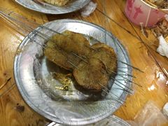 -亮亮烧烤(积玉桥总店)