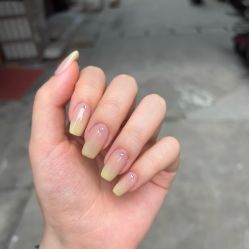 -赢韵美甲美睫瑞士净斑中心