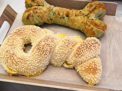 -奈雪的茶(亨特国际广场店)