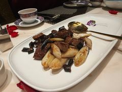 蒜片京葱炒谷饲牛肉-广舟(千禧店)