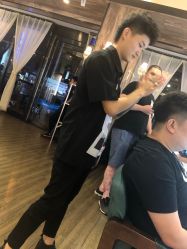 -一東造型烫发染发