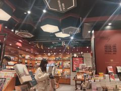 -SISYPHE BOOKS西西弗书店(龙湖滨江天街店)