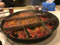 -山城年华老火锅(玉林店)