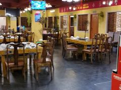 大堂-峰瑞藏地美食·石锅鸡·牦牛肉(大昭寺品牌店)